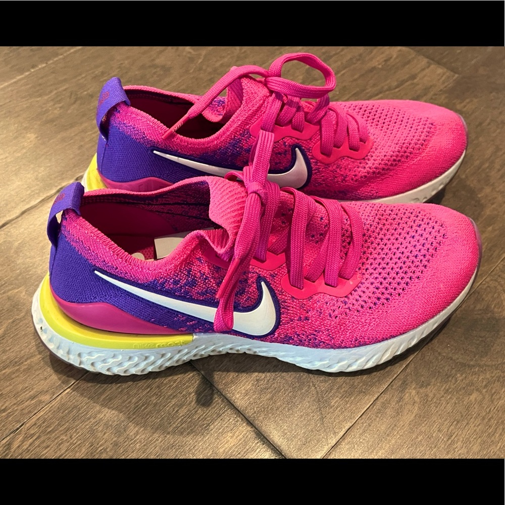 ❌❌SOLD❌❌Nike Epic React Flyknit 2 Fuchsia Pink - Picture 1 of 9